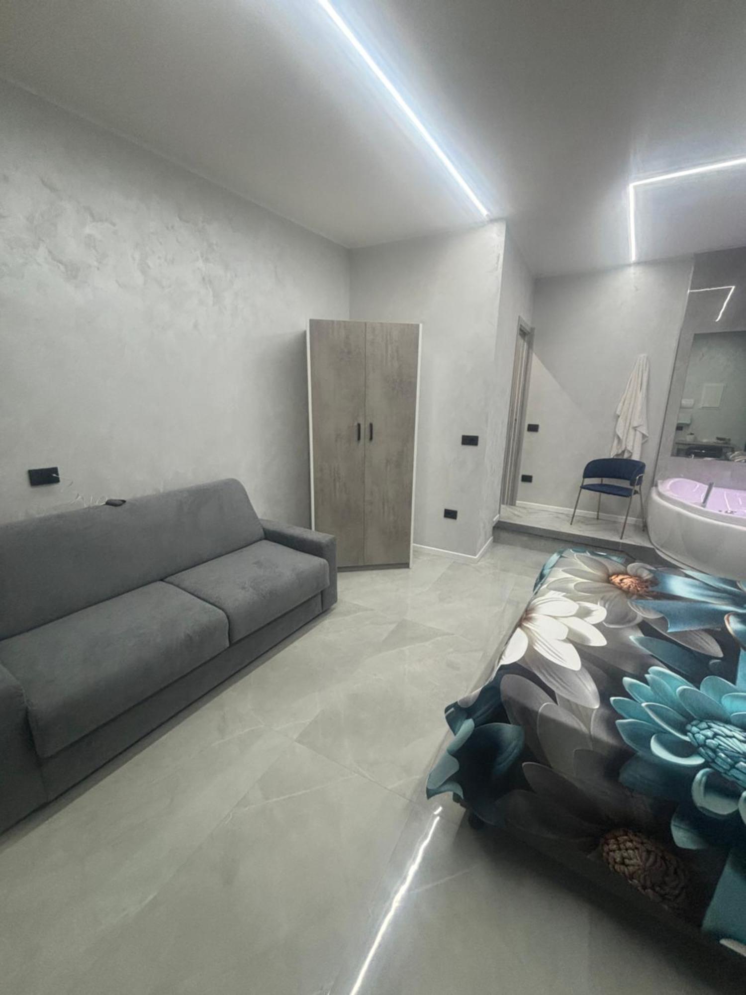 شقة Kekka House Briante نابولي المظهر الخارجي الصورة