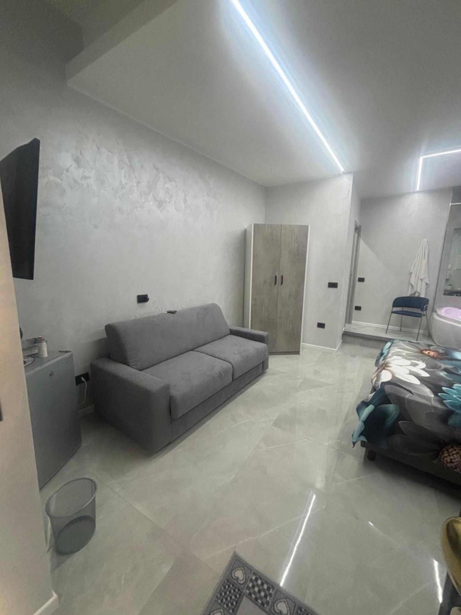شقة Kekka House Briante نابولي المظهر الخارجي الصورة